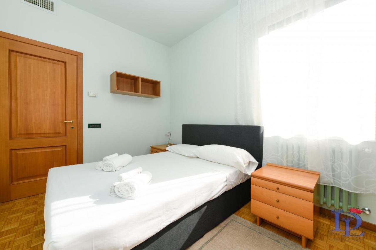 Desenzanoloft Official Partner Marriott Homes & Villas - Charming On The Lake Front Lake 데센자노델가르다 외부 사진